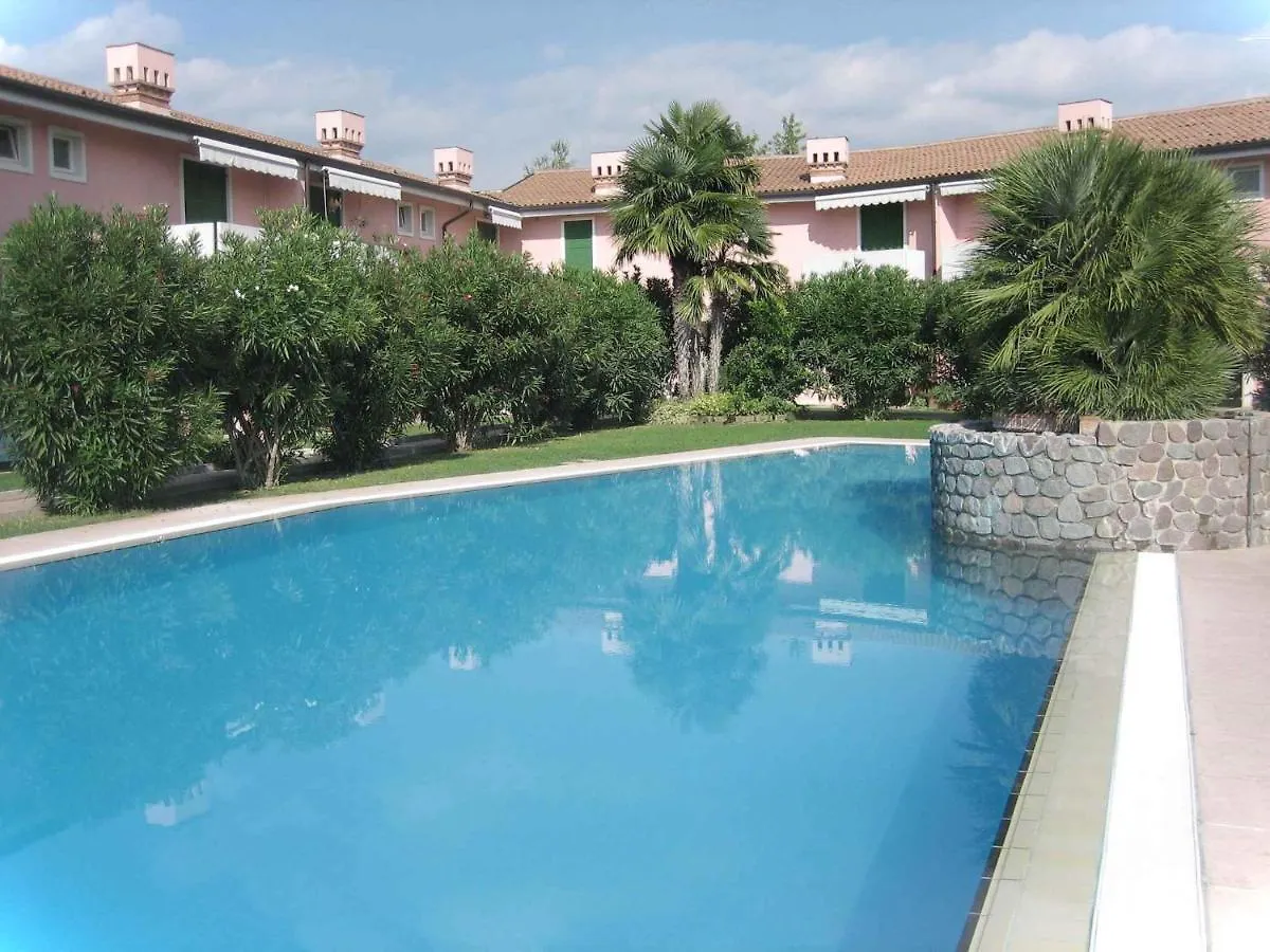 Apartment In Lazise/Gardasee 21982 Italy